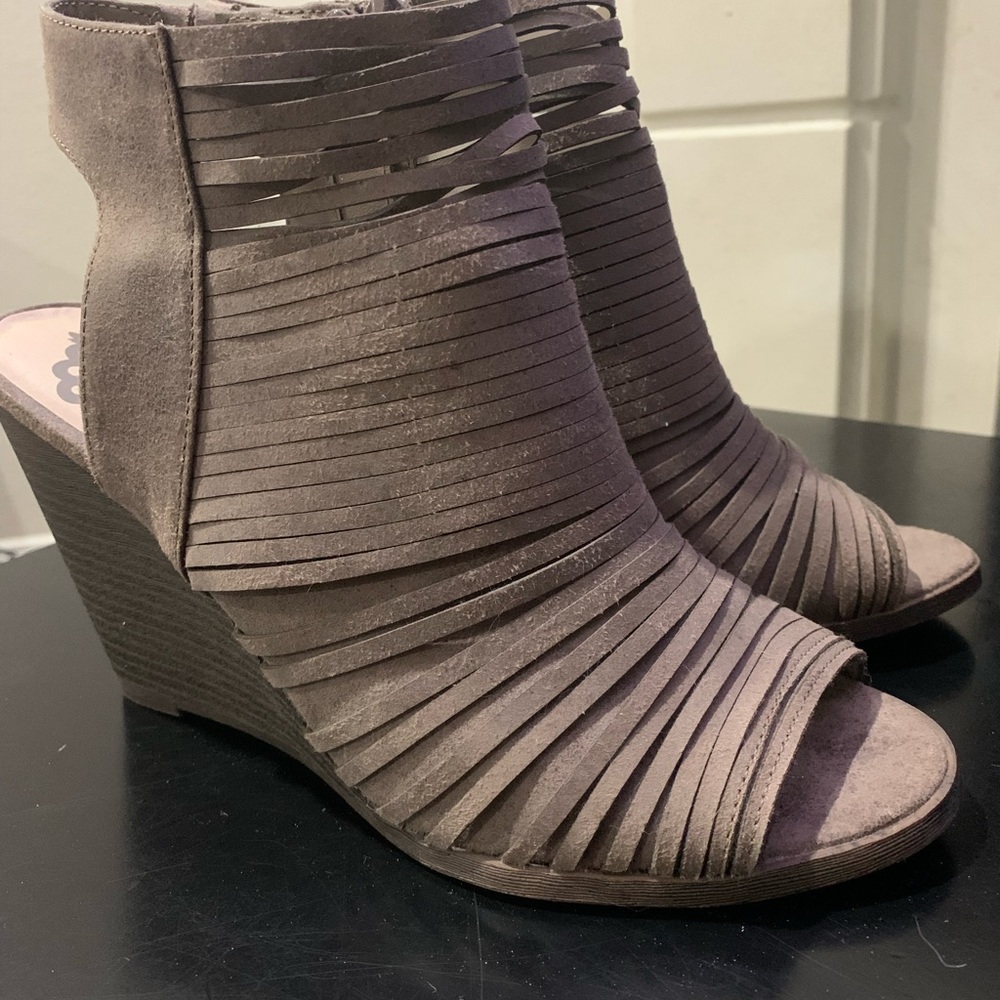 Tan wedges